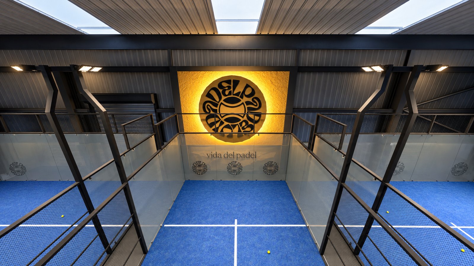 VDP Hull court with feature wall